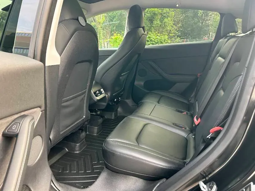 2022 Tesla Model Y BEV 60KWH,autocango,china used car exporter,china ev exporter,chinese used car exporter,chinese used ev exporter