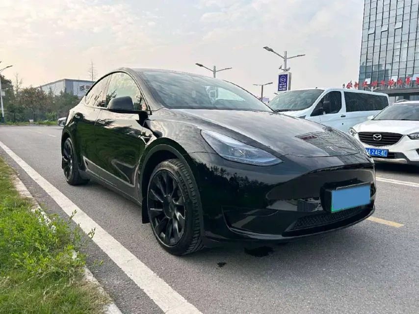 2022 Tesla Model Y BEV 60KWH,autocango,china used car exporter,china ev exporter,chinese used car exporter,chinese used ev exporter