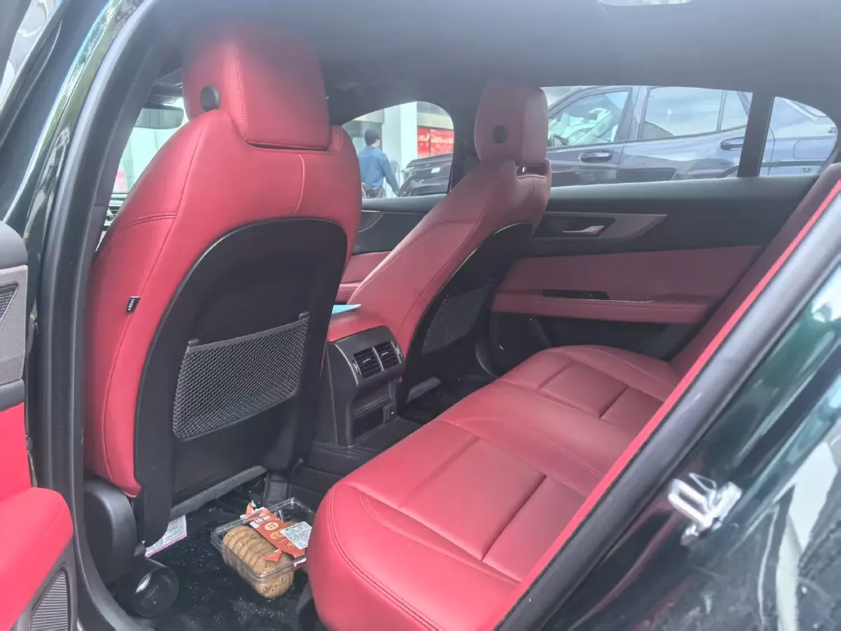 2023 Jaguar XEL 2.0T 250HP L4 8AT,autocango,china used car exporter,china ev exporter,chinese used car exporter,chinese used ev exporter