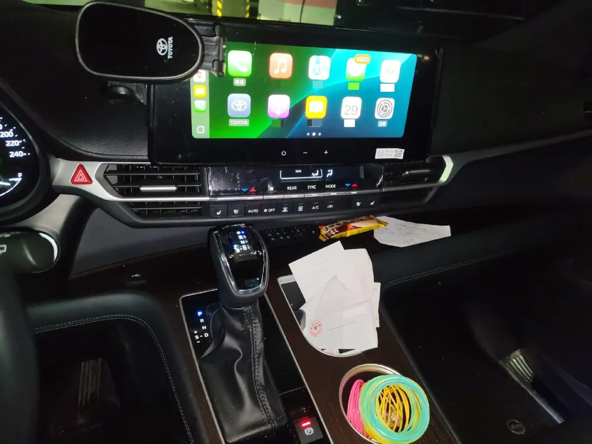 2024 Toyota Granvia 2.5L 189HP L4 E-CVT Hybrid,autocango,china used car exporter,china ev exporter,chinese used car exporter,chinese used ev exporter