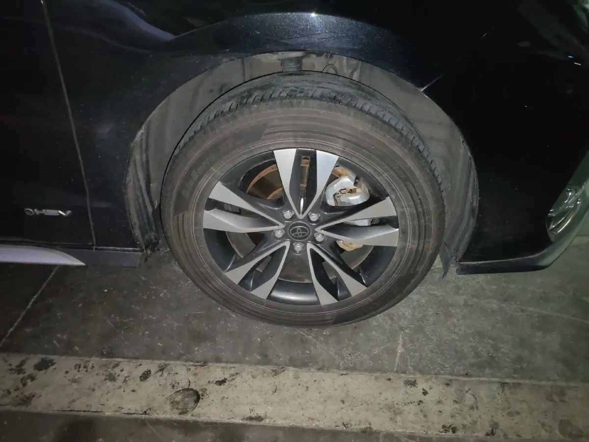 2024 Toyota Granvia 2.5L 189HP L4 E-CVT Hybrid,autocango,china used car exporter,china ev exporter,chinese used car exporter,chinese used ev exporter