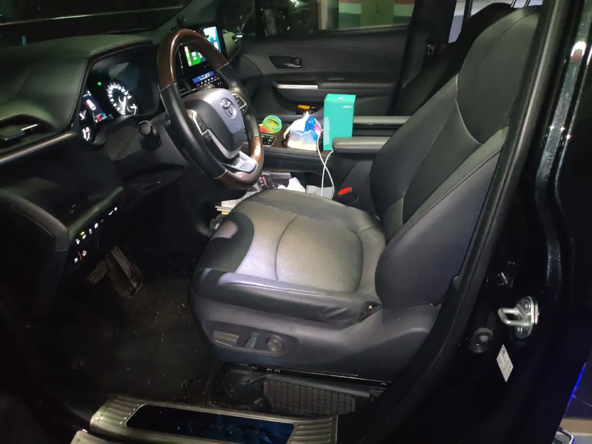 2024 Toyota Granvia 2.5L 189HP L4 E-CVT Hybrid,autocango,china used car exporter,china ev exporter,chinese used car exporter,chinese used ev exporter