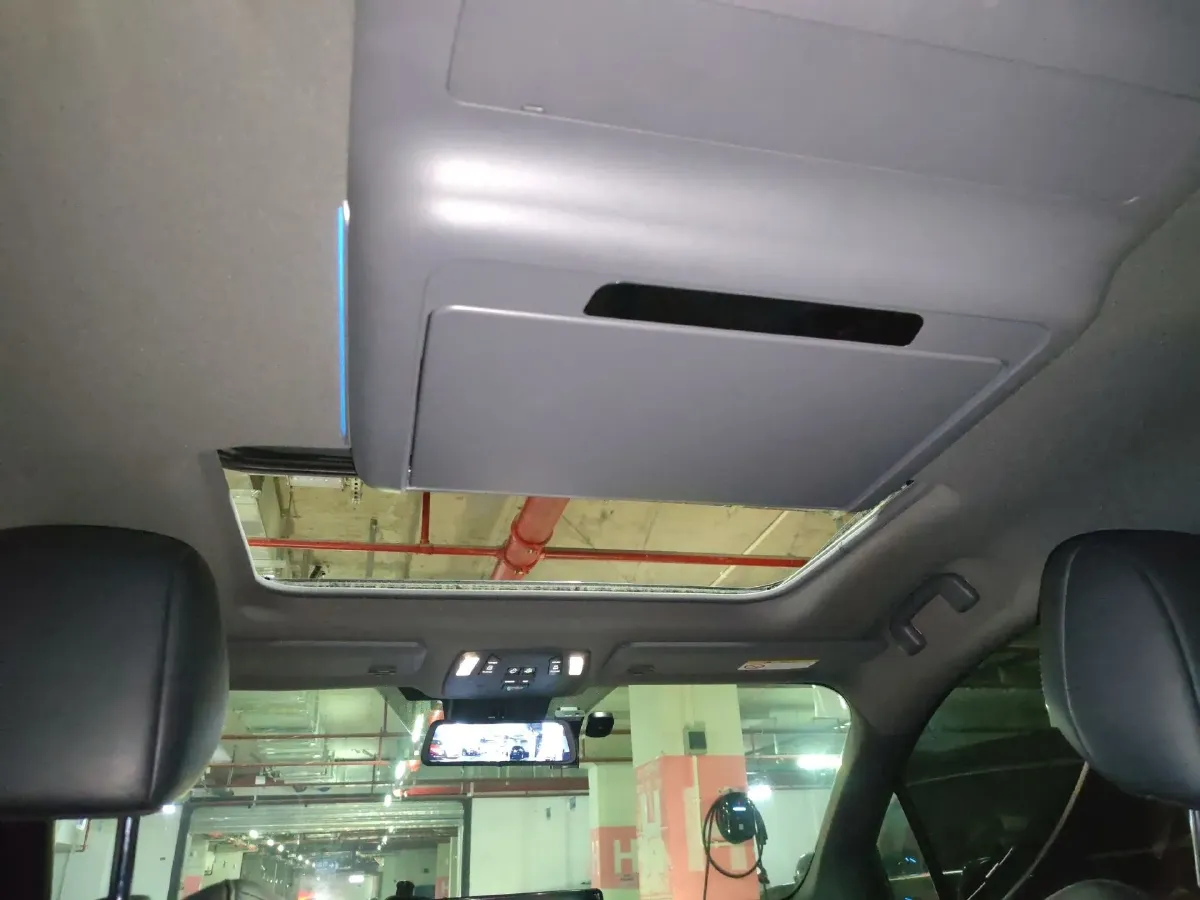 2024 Toyota Granvia 2.5L 189HP L4 E-CVT Hybrid,autocango,china used car exporter,china ev exporter,chinese used car exporter,chinese used ev exporter