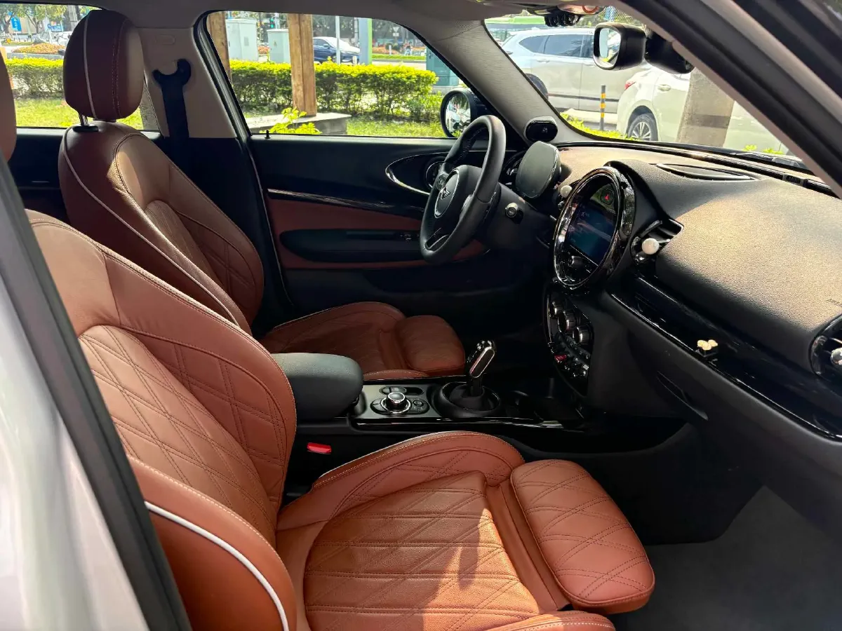 2023 MINI CLUBMAN 2.0T 192HP L4 7DCT,autocango,china used car exporter,china ev exporter,chinese used car exporter,chinese used ev exporter