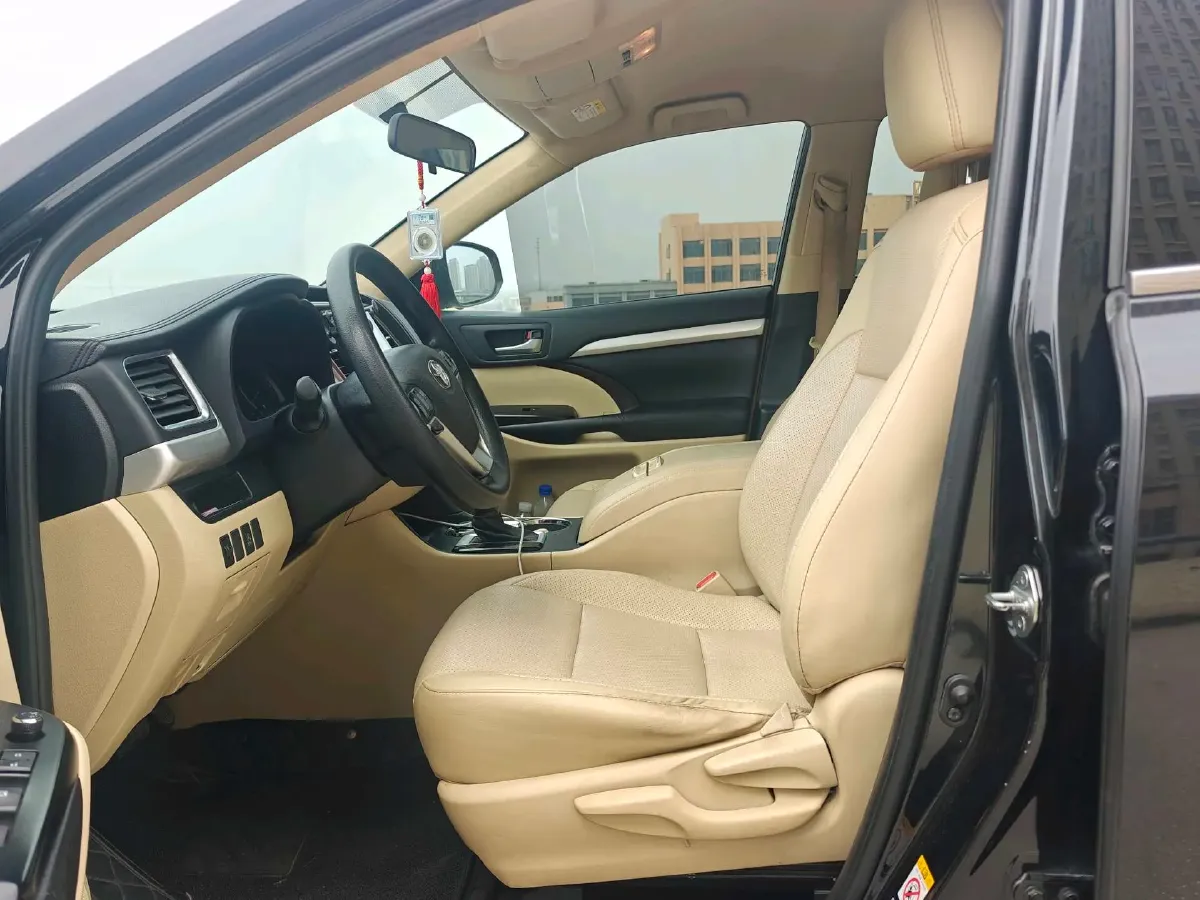 2021 Toyota Highlander 2.0T 220HP L4 6AT,autocango,china used car exporter,china ev exporter,chinese used car exporter,chinese used ev exporter