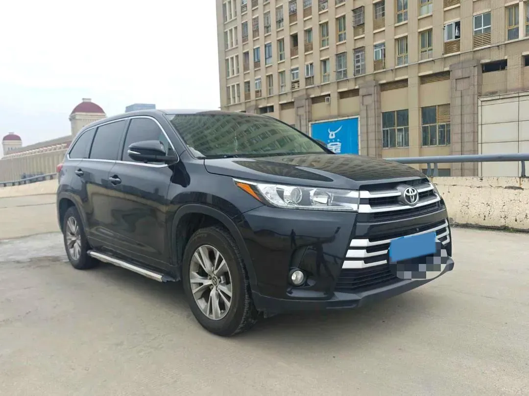 2021 Toyota Highlander 2.0T 220HP L4 6AT,autocango,china used car exporter,china ev exporter,chinese used car exporter,chinese used ev exporter