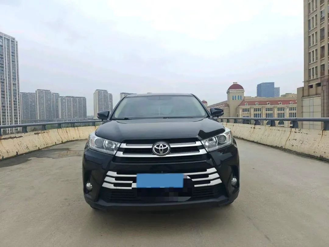 2021 Toyota Highlander 2.0T 220HP L4 6AT,autocango,china used car exporter,china ev exporter,chinese used car exporter,chinese used ev exporter