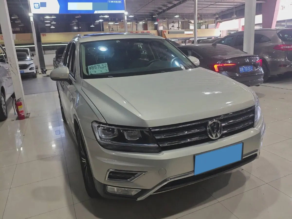 2019 Volkswagen CC 2.0T 186HP L4 7DCT,autocango,china used car exporter,china ev exporter,chinese used car exporter,chinese used ev exporter