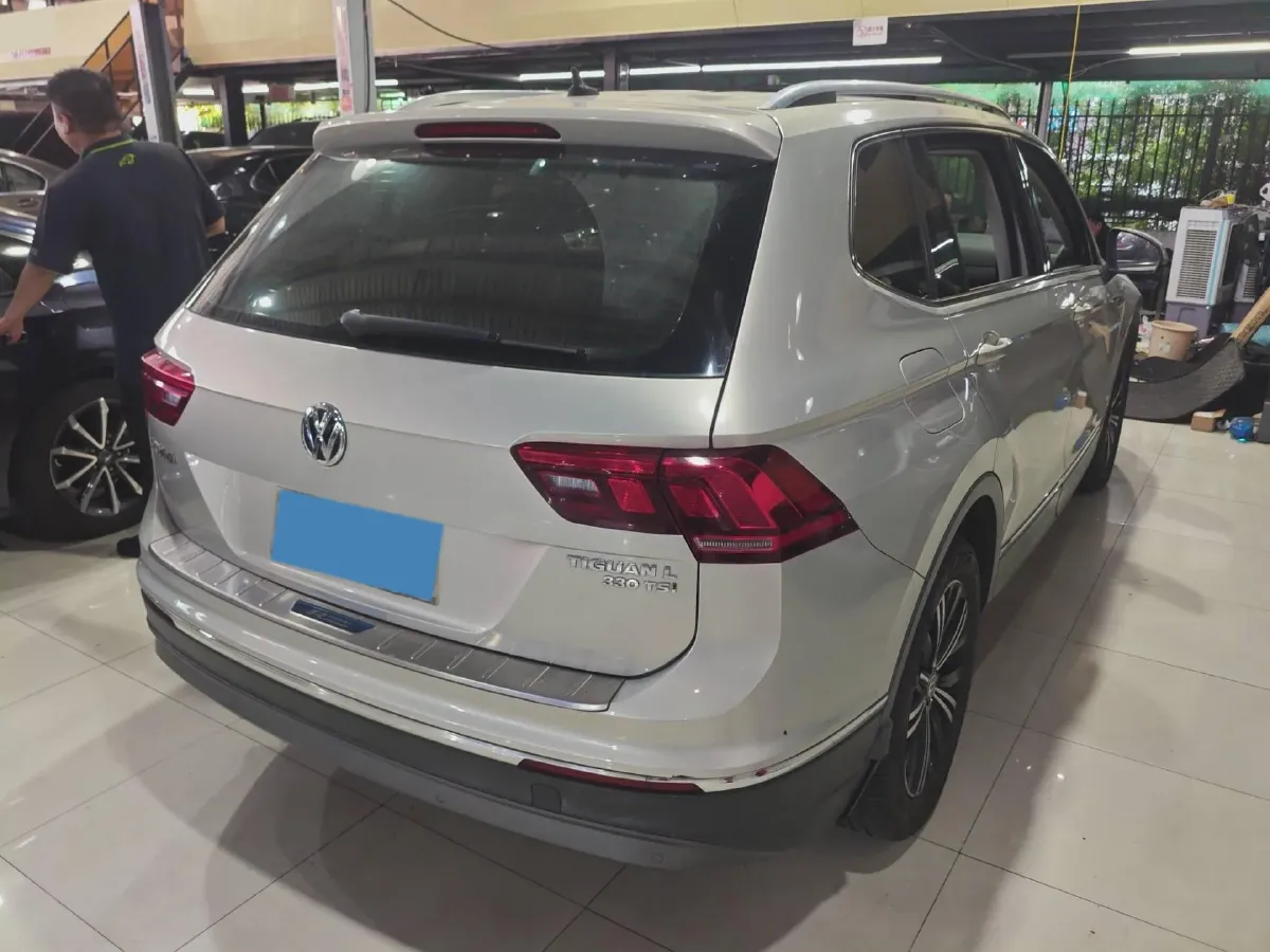 2019 Volkswagen CC 2.0T 186HP L4 7DCT,autocango,china used car exporter,china ev exporter,chinese used car exporter,chinese used ev exporter