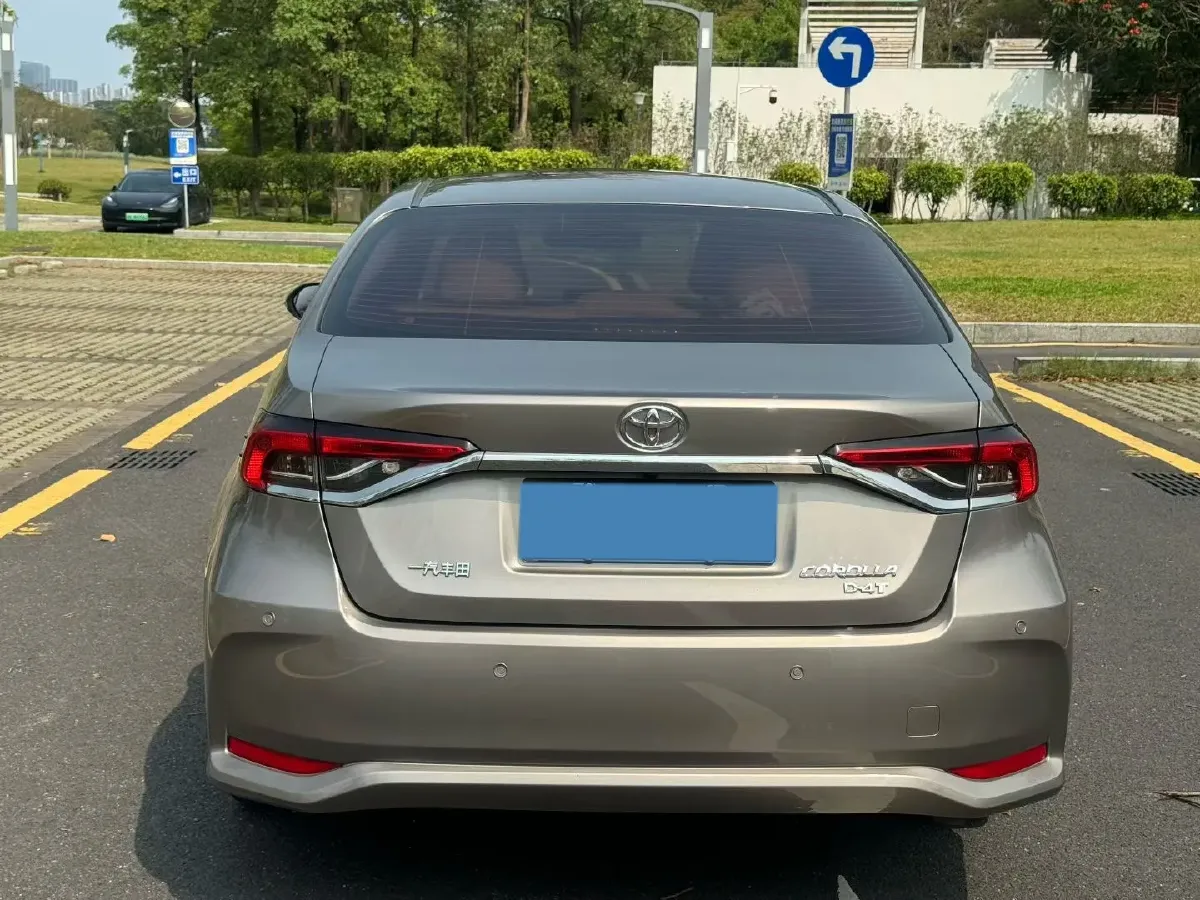 2021 Toyota Corolla 1.2T 116HP L4 CVT,autocango,china used car exporter,china ev exporter,chinese used car exporter,chinese used ev exporter