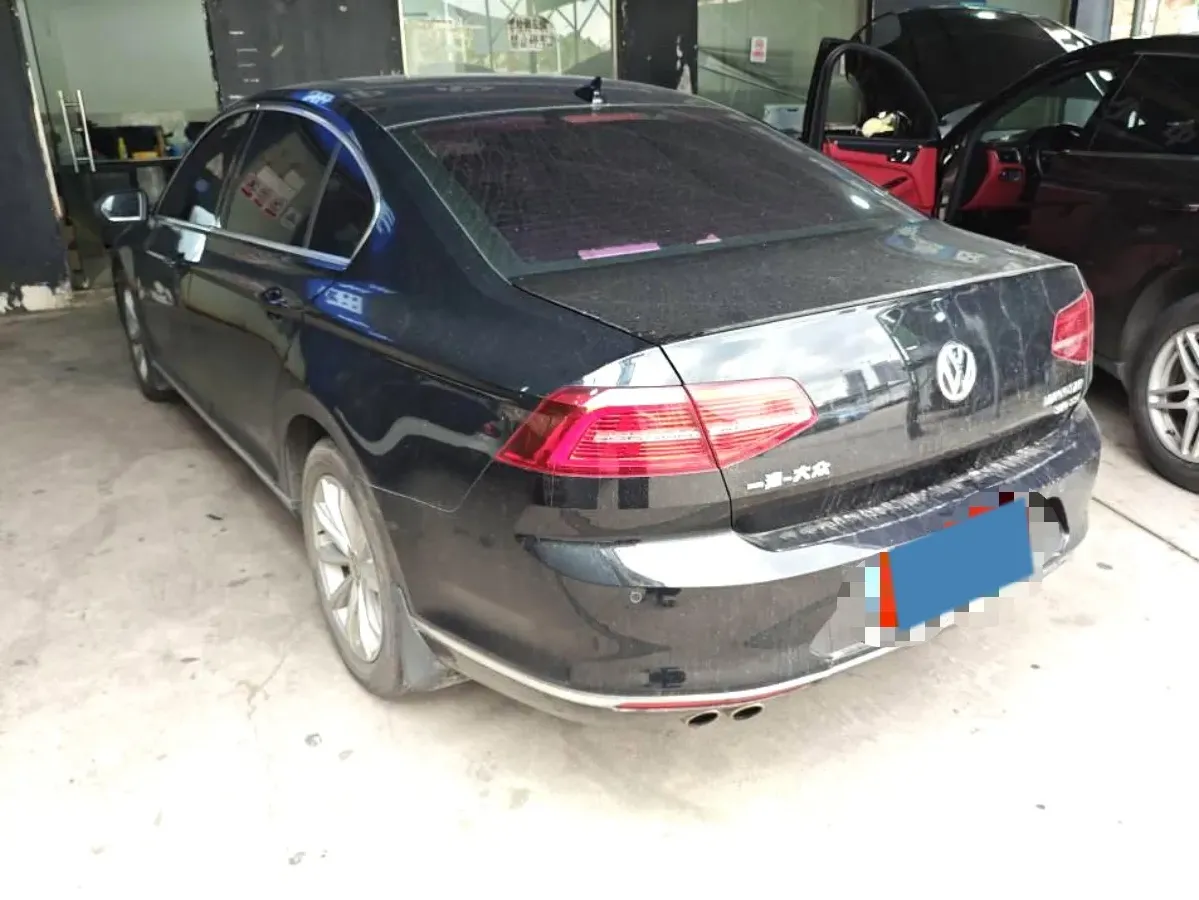2018 Volkswagen Magotan 1.8T 180HP L4 7DCT,autocango,china used car exporter,china ev exporter,chinese used car exporter,chinese used ev exporter