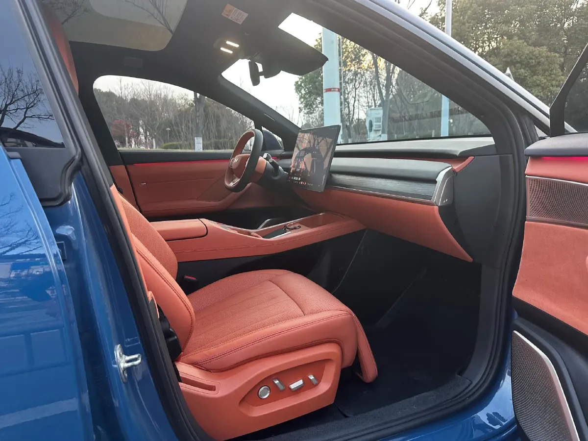 2024 ONVO L60 BEV 60KWH,autocango,china used car exporter,china ev exporter,chinese used car exporter,chinese used ev exporter