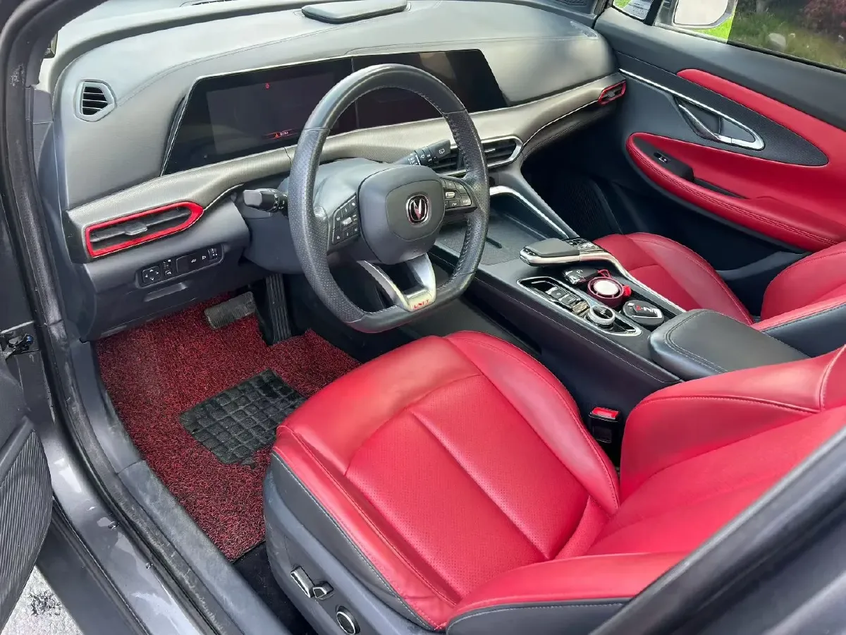 2020 ChangAn UNI-T 1.5T 180HP L4 7DCT,autocango,china used car exporter,china ev exporter,chinese used car exporter,chinese used ev exporter