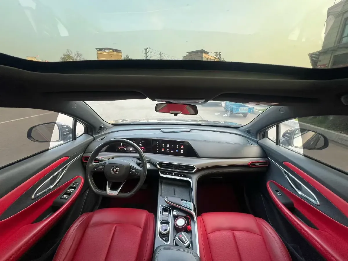 2020 ChangAn UNI-T 1.5T 180HP L4 7DCT,autocango,china used car exporter,china ev exporter,chinese used car exporter,chinese used ev exporter