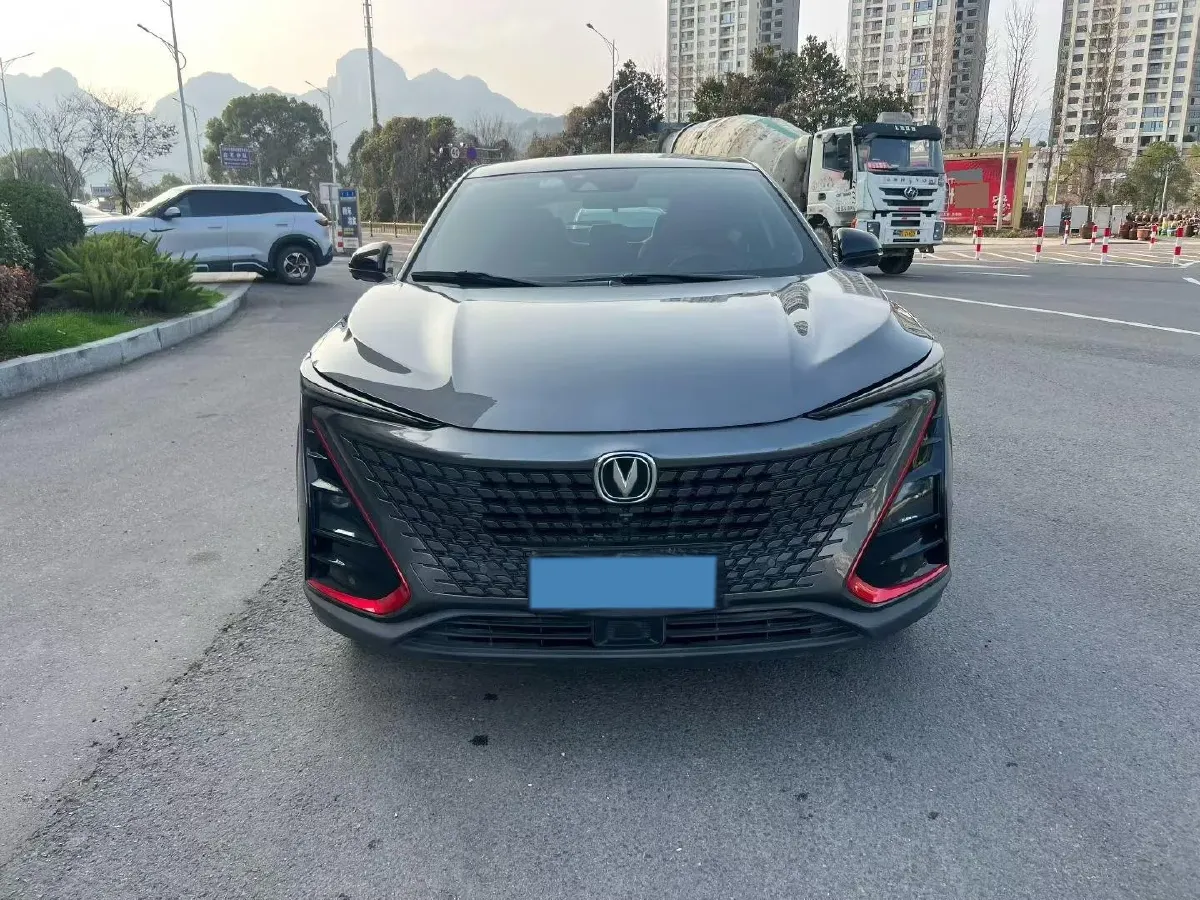 2020 ChangAn UNI-T 1.5T 180HP L4 7DCT,autocango,china used car exporter,china ev exporter,chinese used car exporter,chinese used ev exporter