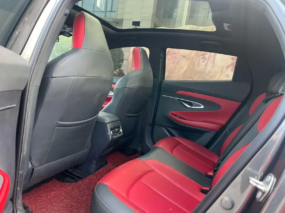 2020 ChangAn UNI-T 1.5T 180HP L4 7DCT,autocango,china used car exporter,china ev exporter,chinese used car exporter,chinese used ev exporter