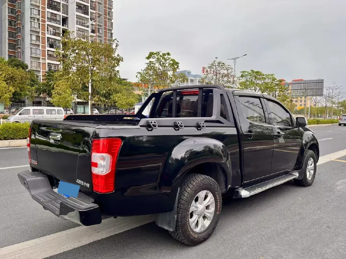 2019 Isuzu RE-MAX Jim 2.0T 204HP L4 5MT,autocango,china used car exporter,china ev exporter,chinese used car exporter,chinese used ev exporter