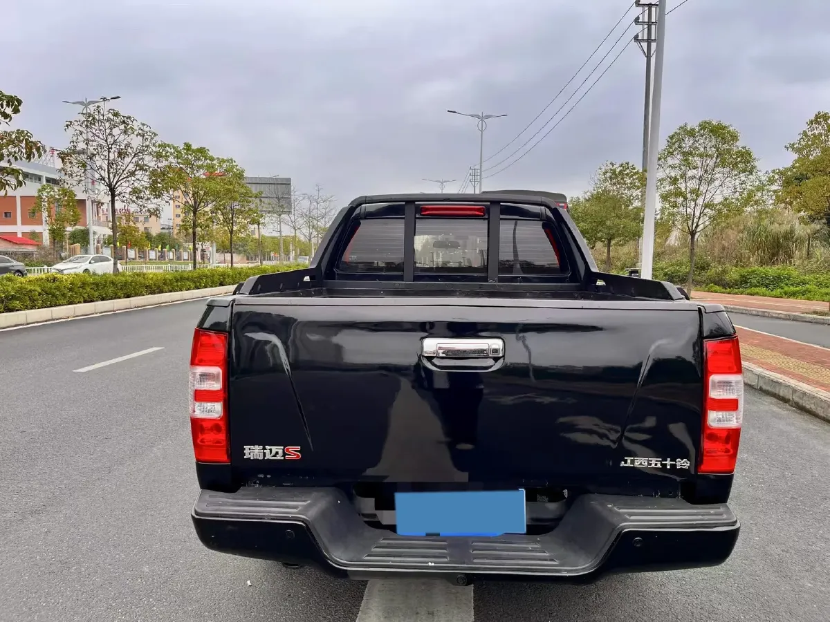 2019 Isuzu RE-MAX Jim 2.0T 204HP L4 5MT,autocango,china used car exporter,china ev exporter,chinese used car exporter,chinese used ev exporter
