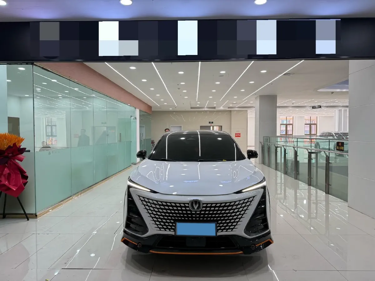 2022 ChangAn UNI-T 1.5T 188HP L4 7DCT,autocango,china used car exporter,china ev exporter,chinese used car exporter,chinese used ev exporter