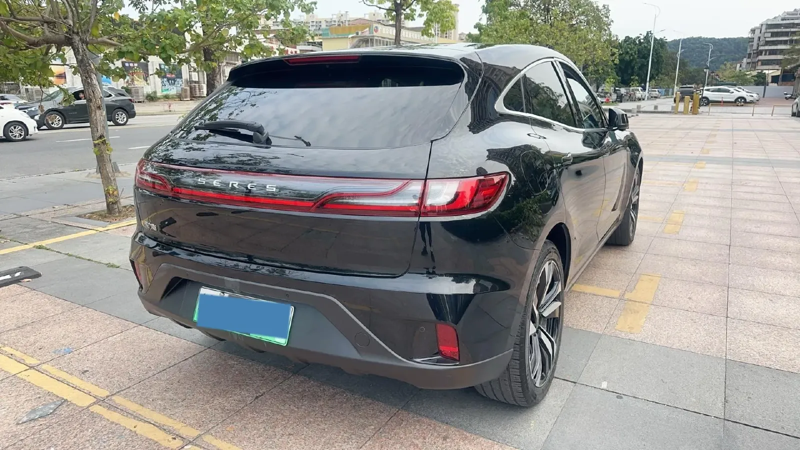 2021 SERES SF5 Range Extended 112HP REEV 35KWH,autocango,china used car exporter,china ev exporter,chinese used car exporter,chinese used ev exporter