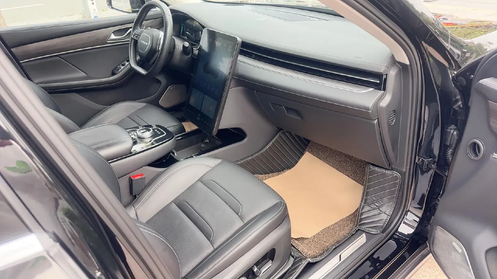 2021 SERES SF5 Range Extended 112HP REEV 35KWH,autocango,china used car exporter,china ev exporter,chinese used car exporter,chinese used ev exporter