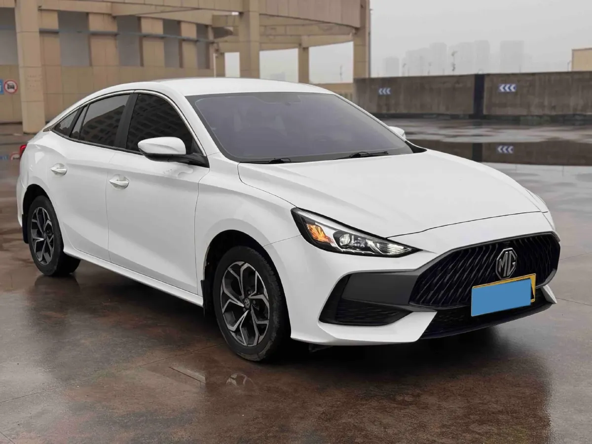 2022 MG 5 1.5L 120HP L4 5MT,autocango,china used car exporter,china ev exporter,chinese used car exporter,chinese used ev exporter