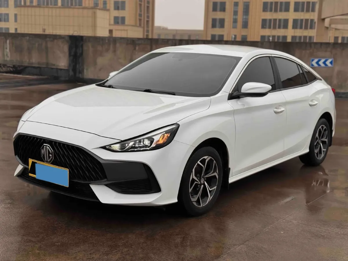 2022 MG 5 1.5L 120HP L4 5MT,autocango,china used car exporter,china ev exporter,chinese used car exporter,chinese used ev exporter