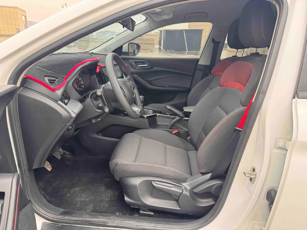 2022 MG 5 1.5L 120HP L4 5MT,autocango,china used car exporter,china ev exporter,chinese used car exporter,chinese used ev exporter