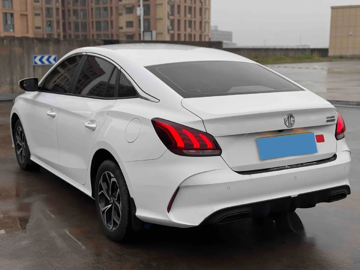2022 MG 5 1.5L 120HP L4 5MT,autocango,china used car exporter,china ev exporter,chinese used car exporter,chinese used ev exporter