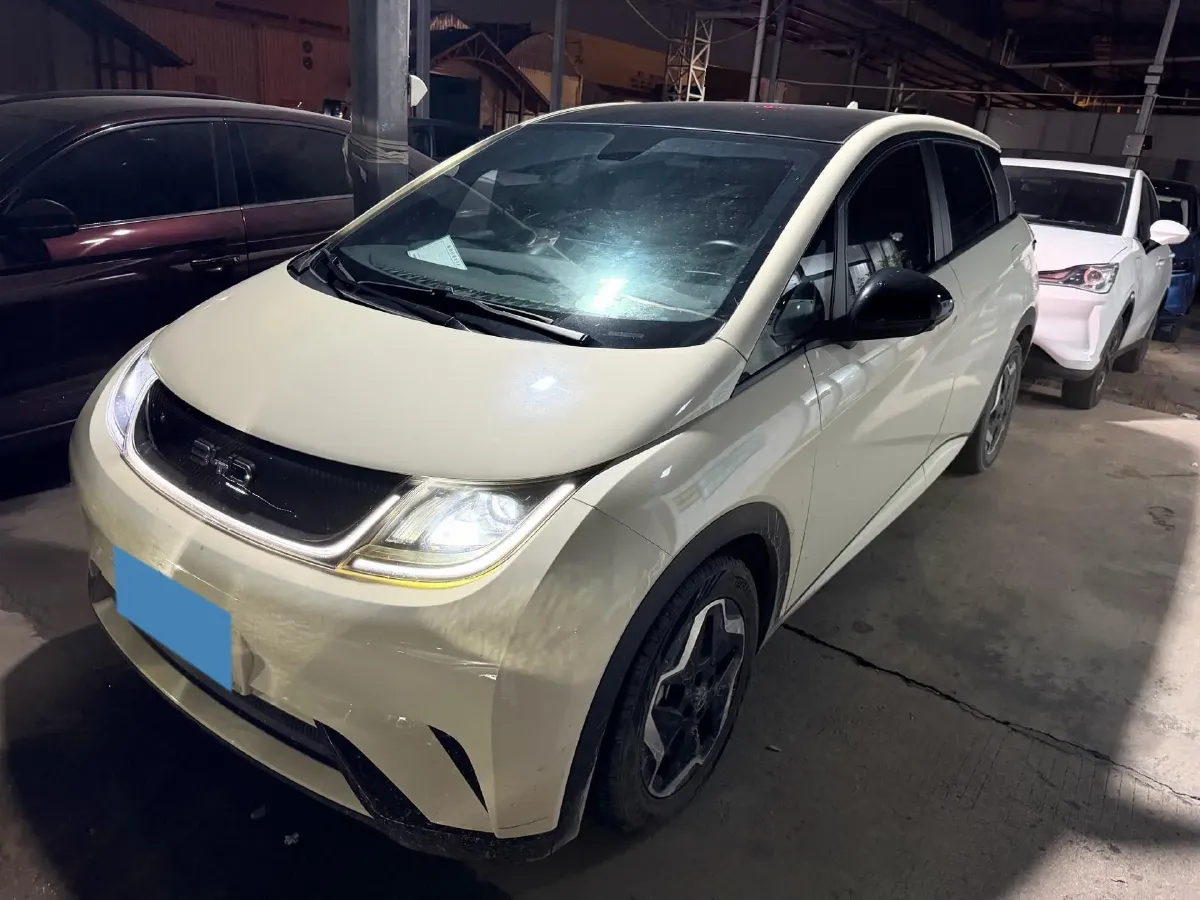 2021 Ford Escort 1.5L 122HP L3 6AT,autocango,china used car exporter,china ev exporter,chinese used car exporter,chinese used ev exporter