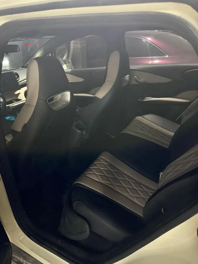 2021 Ford Escort 1.5L 122HP L3 6AT,autocango,china used car exporter,china ev exporter,chinese used car exporter,chinese used ev exporter