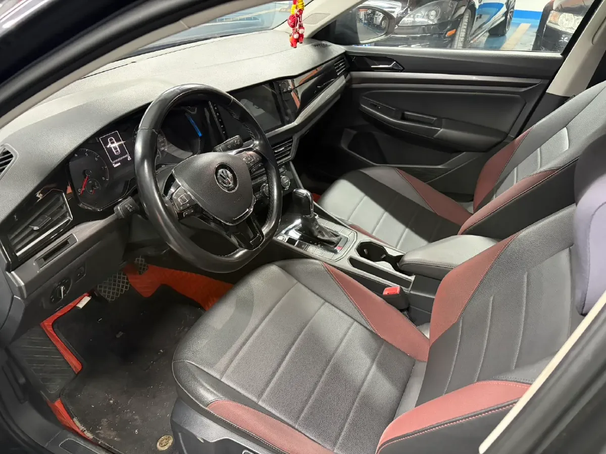 2019 Bestune T77 1.2T 143HP L4 7DCT,autocango,china used car exporter,china ev exporter,chinese used car exporter,chinese used ev exporter