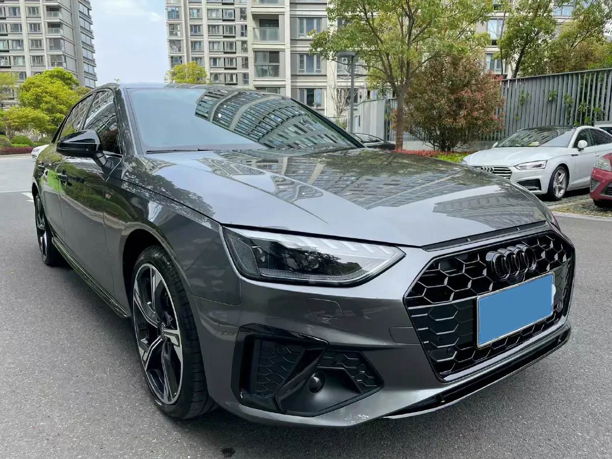 2024 Audi A4L 2.0T 190HP L4 7DCT,autocango,china used car exporter,china ev exporter,chinese used car exporter,chinese used ev exporter