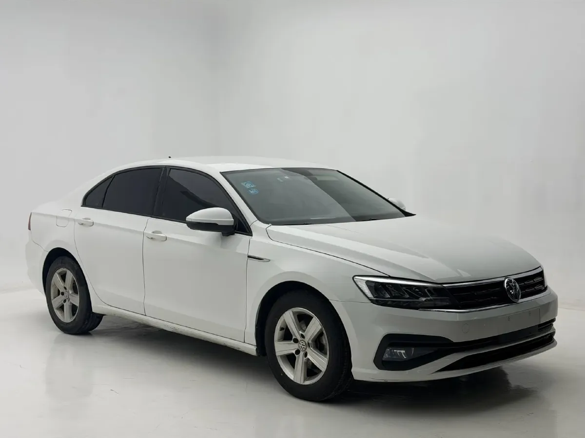 2019 Volkswagen T-Cross 1.4T 150HP L4 7DCT,autocango,china used car exporter,china ev exporter,chinese used car exporter,chinese used ev exporter