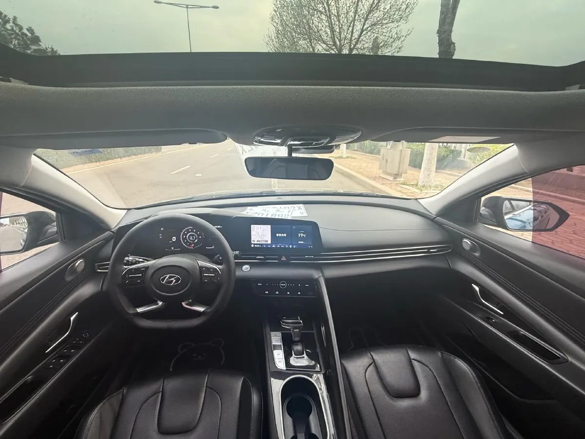 2021 Hyundai Elantra 1.5L 115HP L4 CVT,autocango,china used car exporter,china ev exporter,chinese used car exporter,chinese used ev exporter