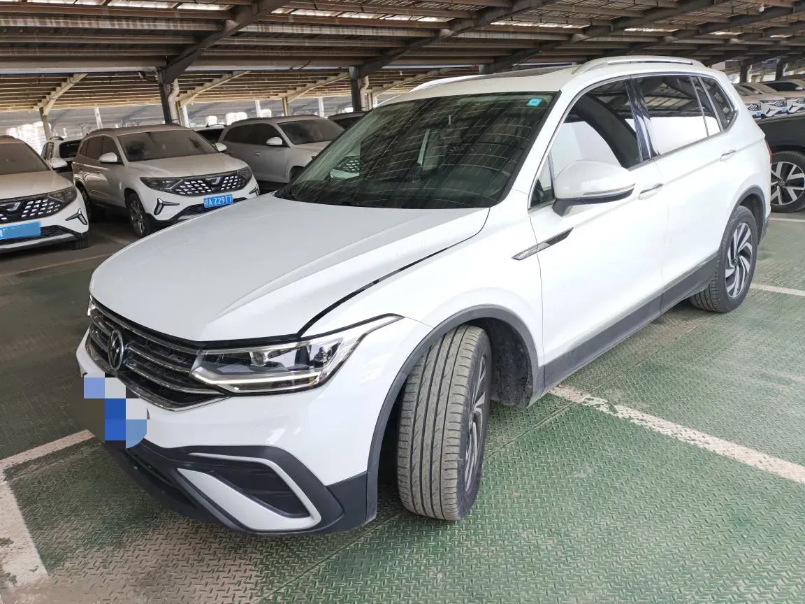 2023 Volkswagen Tiguan L 1.5T 160HP L4 7DCT,autocango,china used car exporter,china ev exporter,chinese used car exporter,chinese used ev exporter