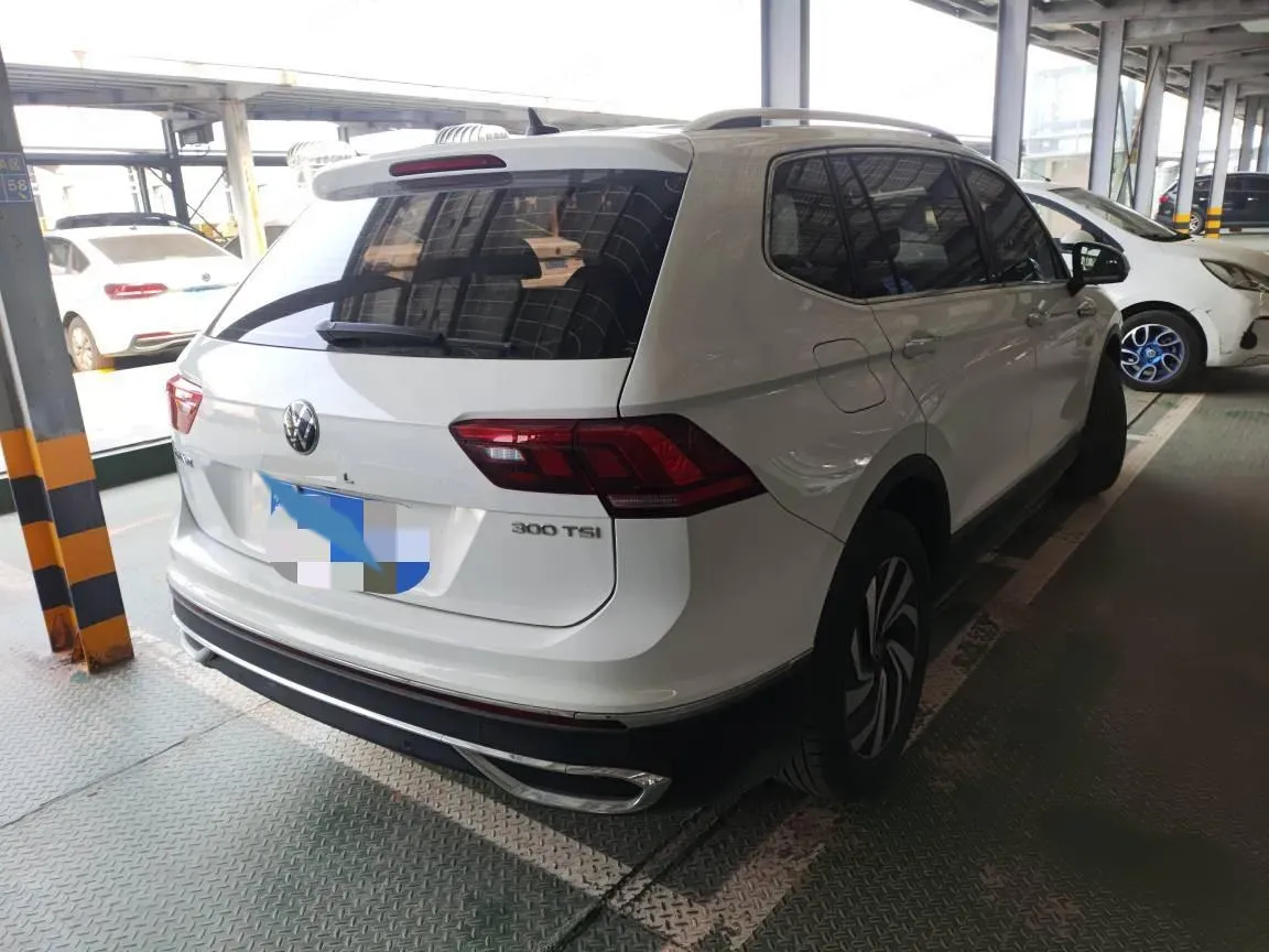 2023 Volkswagen Tiguan L 1.5T 160HP L4 7DCT,autocango,china used car exporter,china ev exporter,chinese used car exporter,chinese used ev exporter