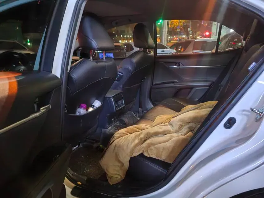 2023 Toyota Camry 2.0L 177HP L4 CVT,autocango,china used car exporter,china ev exporter,chinese used car exporter,chinese used ev exporter