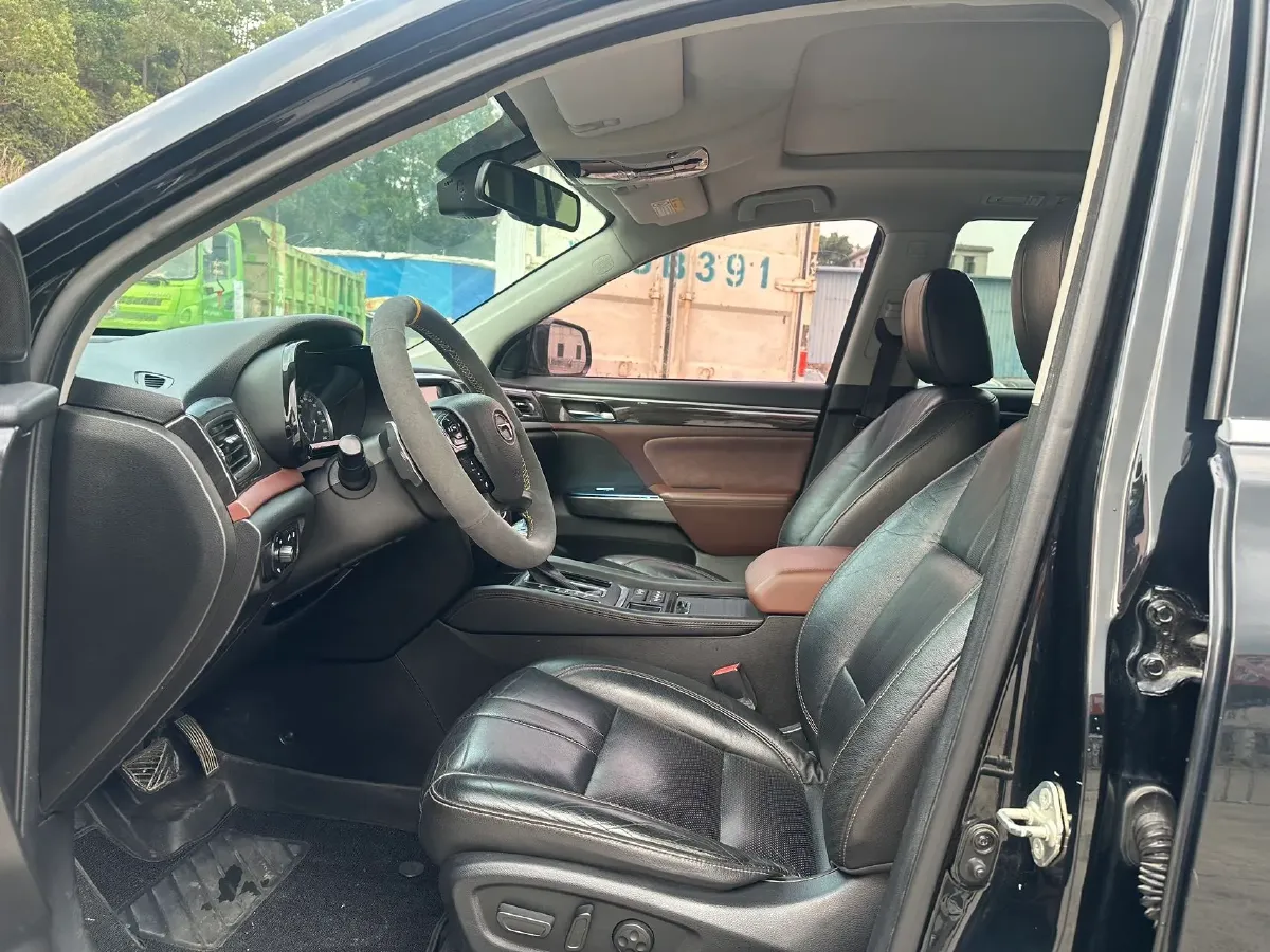 2017 GAC Trumpchi GS8 2.0T 201HP L4 6AT,autocango,china used car exporter,china ev exporter,chinese used car exporter,chinese used ev exporter