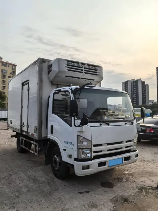 2019 MAXUS XinTu V80 2.5T 136HP L4 6MT,autocango,china used car exporter,china ev exporter,chinese used car exporter,chinese used ev exporter