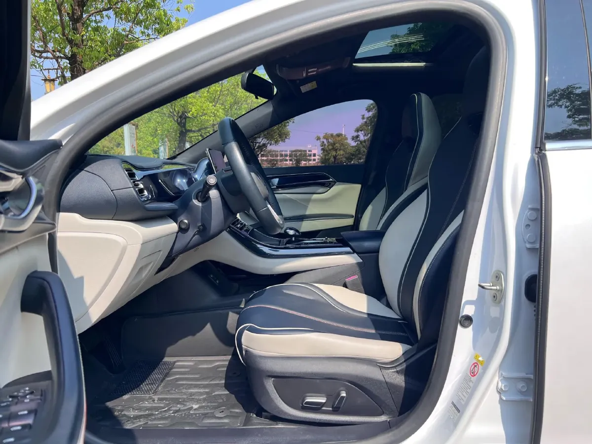 2021 Haval F7 1.5T 169HP L4 7DCT,autocango,china used car exporter,china ev exporter,chinese used car exporter,chinese used ev exporter