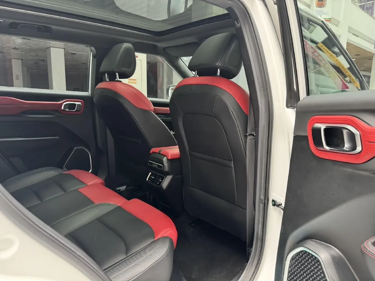 2021 Geely ICON 1.5T 177HP L3 7DCT,autocango,china used car exporter,china ev exporter,chinese used car exporter,chinese used ev exporter