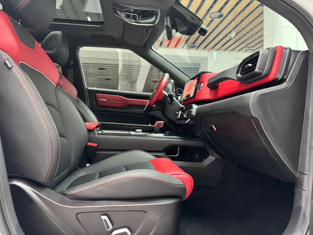 2021 Geely ICON 1.5T 177HP L3 7DCT,autocango,china used car exporter,china ev exporter,chinese used car exporter,chinese used ev exporter