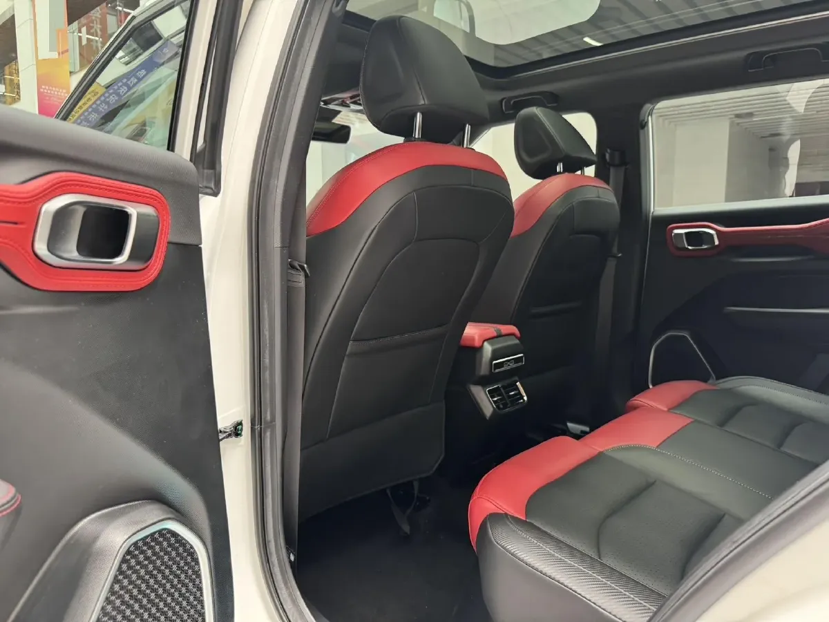 2021 Geely ICON 1.5T 177HP L3 7DCT,autocango,china used car exporter,china ev exporter,chinese used car exporter,chinese used ev exporter