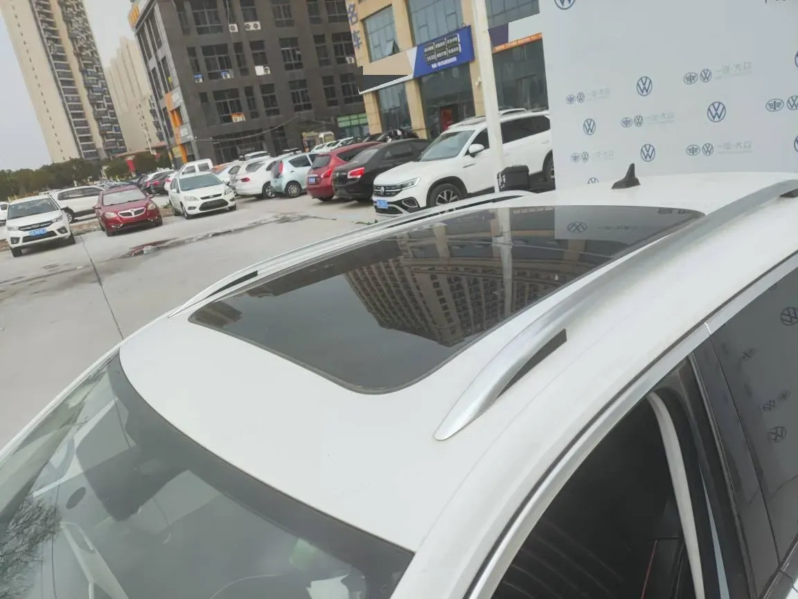 2023 Volkswagen T-Roc 1.4T 150HP L4 7DCT,autocango,china used car exporter,china ev exporter,chinese used car exporter,chinese used ev exporter