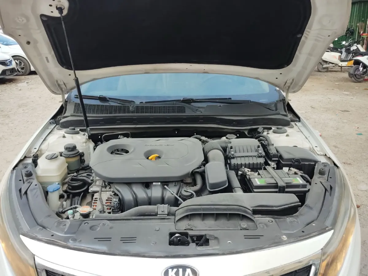 2016 Kia K5 2.0L 161HP L4 6AT,autocango,china used car exporter,china ev exporter,chinese used car exporter,chinese used ev exporter