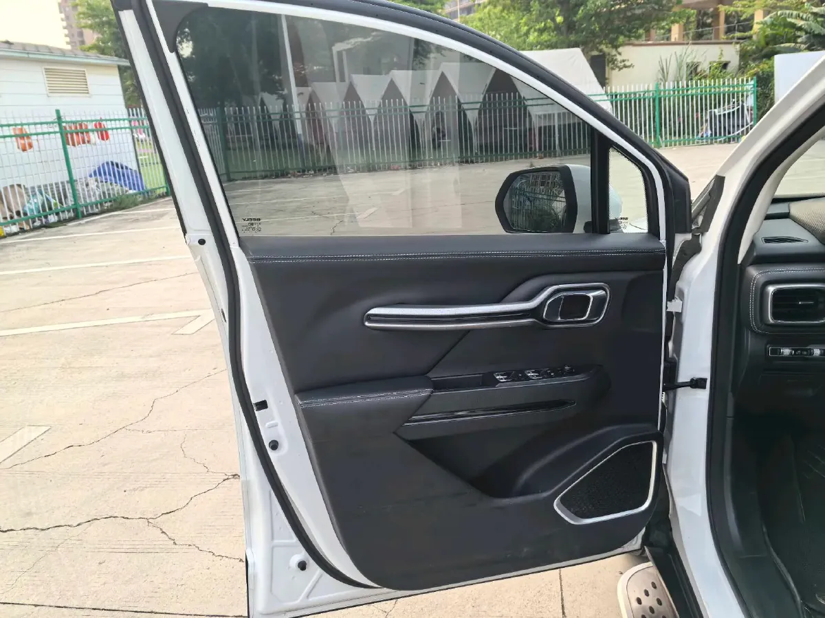 2020 Geely Okavango 1.8T 184HP L4 7DCT,autocango,china used car exporter,china ev exporter,chinese used car exporter,chinese used ev exporter