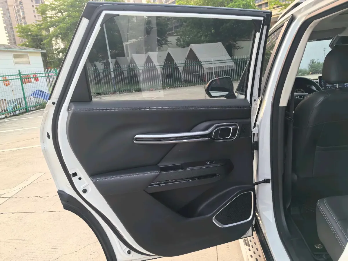 2020 Geely Okavango 1.8T 184HP L4 7DCT,autocango,china used car exporter,china ev exporter,chinese used car exporter,chinese used ev exporter