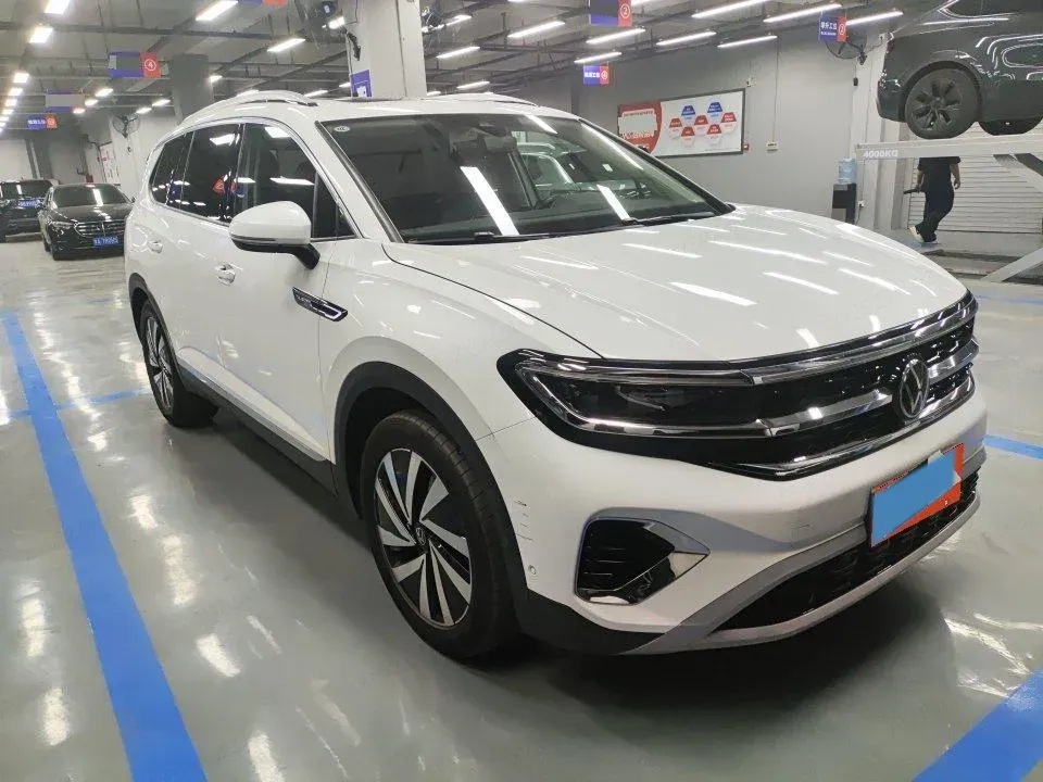 2021 Volkswagen Talagon 2.0T 220HP L4 7DCT,autocango,china used car exporter,china ev exporter,chinese used car exporter,chinese used ev exporter