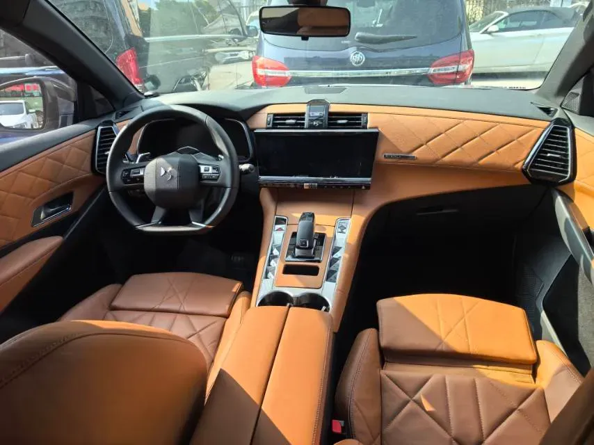 2020 DS 7 1.6T 180HP L4 8AT,autocango,china used car exporter,china ev exporter,chinese used car exporter,chinese used ev exporter